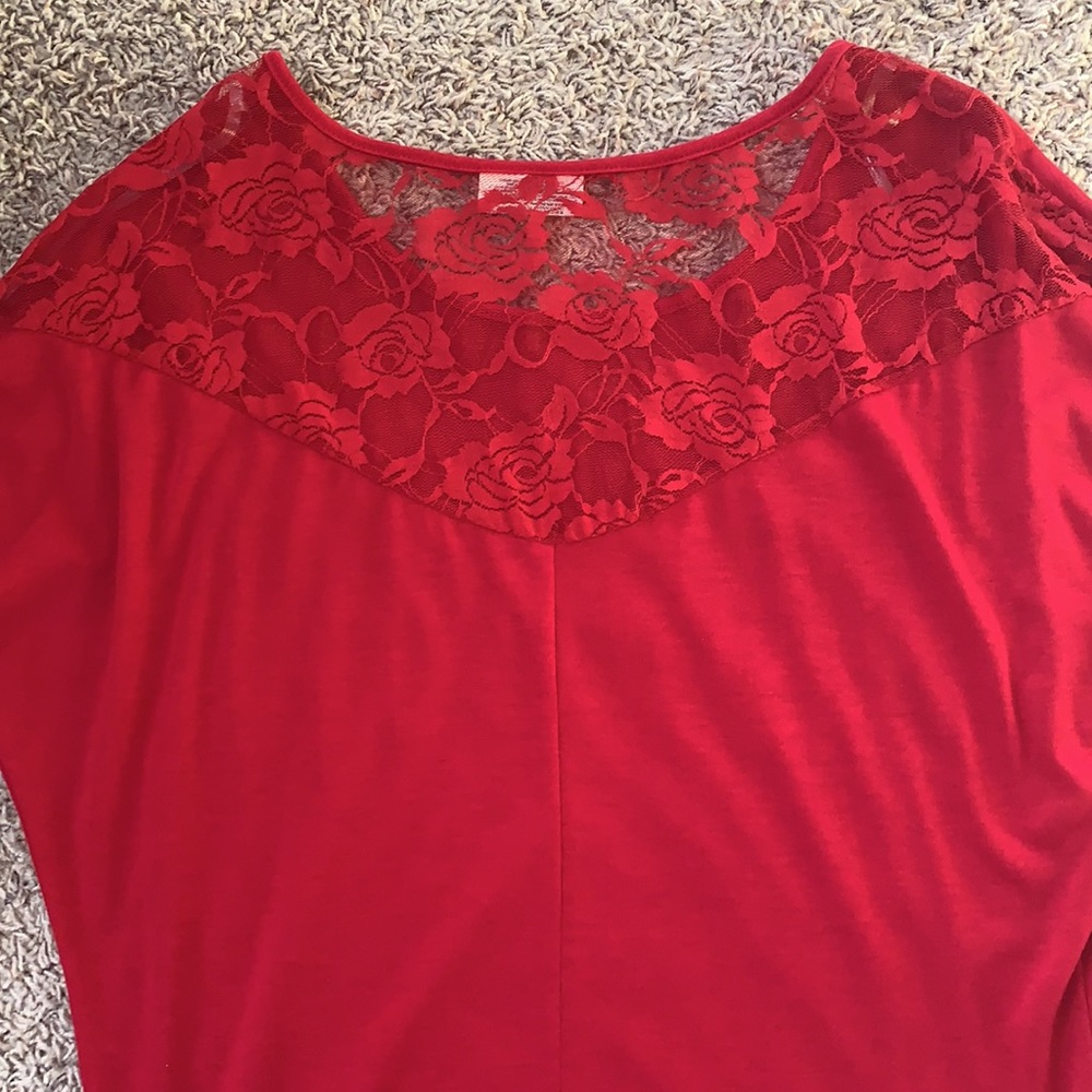 Lace Top M Cherry Red Like New Raglan Sleeves Tapered Waist Feminine Solid